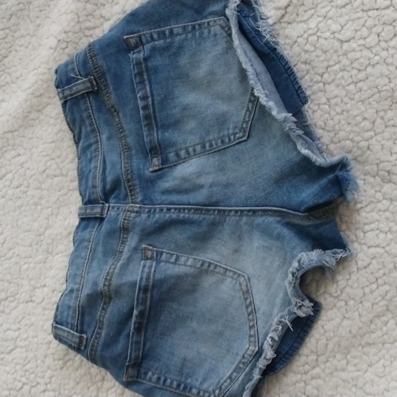 Mudd Women's Distressed Denim Shorts - Picture 10 of 12